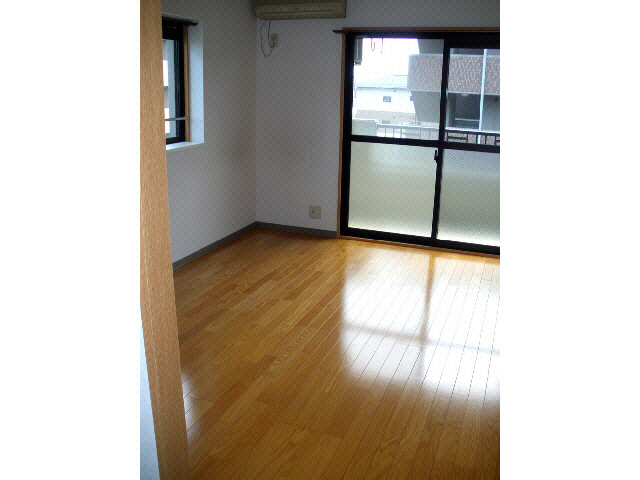 居室・リビング　洋室(写真は角部屋)