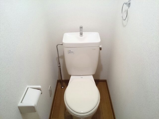 トイレ　トイレもきれいです