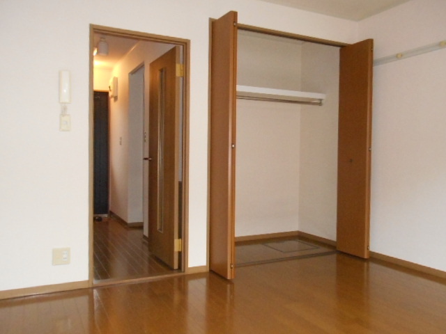その他部屋・スペース　洋室８帖