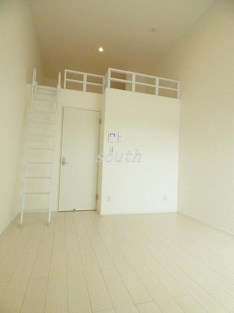 居室・リビング　開放感溢れる広々としたお部屋です♪