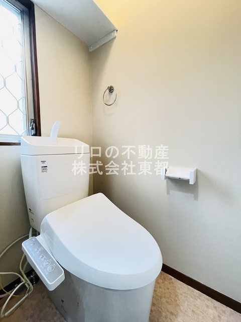 トイレ　洗浄・暖房便座付です！