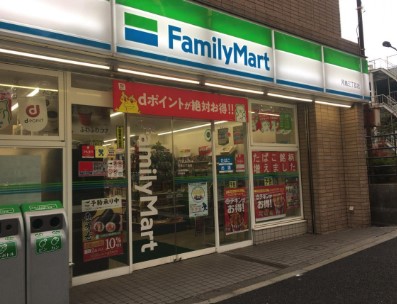 コンビニ　ファミリーマート月島三丁目店（コンビニ）まで160m
