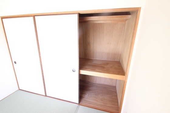 収納　※別部屋の写真です