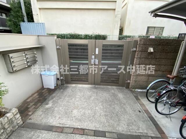 エントランス　ＳＯＬＡＳＩＡｒｅｓｉｄｅｎｃｅ品川大井　は三都市アース中延