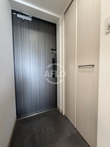 玄関　アドバンス大阪メルディア　玄関