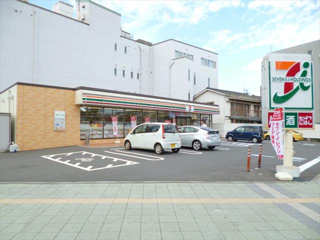 コンビニ　セブンイレブン（コンビニ）まで1854m