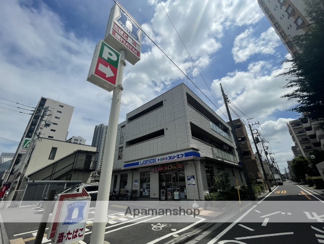 コンビニ　ローソンスリーエフ川口飯塚三丁目店（コンビニ）まで165m