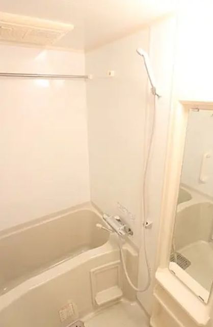 バス・シャワールーム　※別部屋参考写真