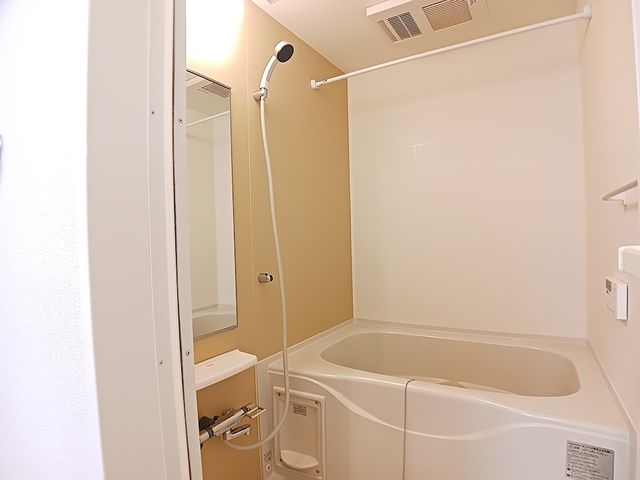 バス・シャワールーム　日々の疲れを癒すお風呂付です
