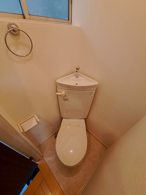 トイレ　※同建物参考写真