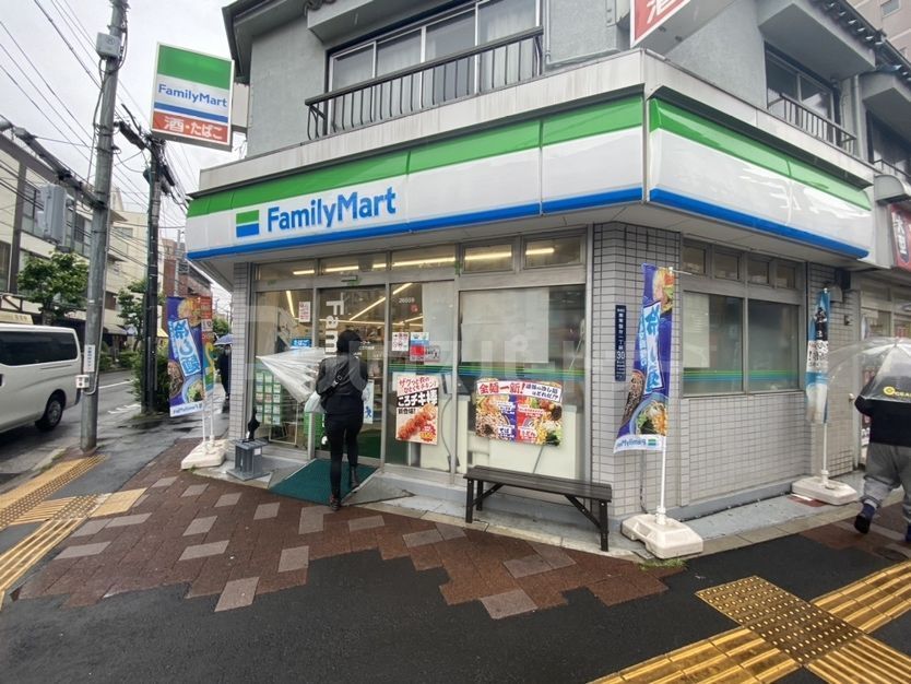 コンビニ　ファミリーマート板橋南ときわ台（コンビニ）まで100m