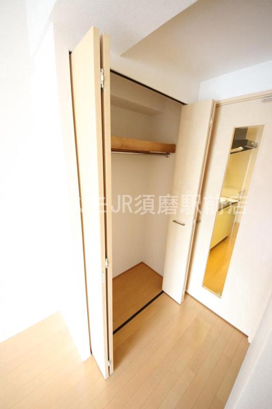 収納　もちろん収納スペースも確保。お部屋がスッキリ片付きますね。