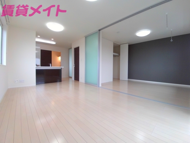 居室・リビング　同タイプ部屋写真です。