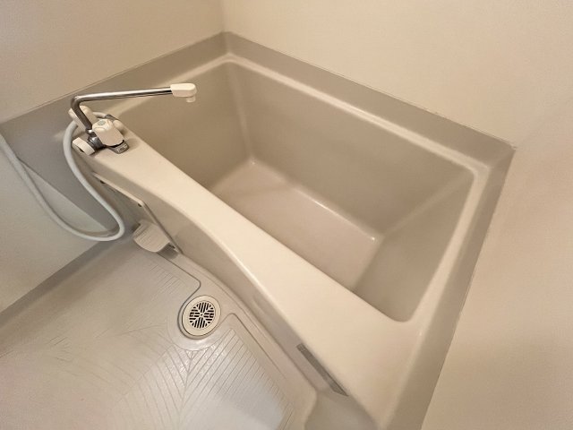 バス・シャワールーム　ゆったり過ごせるお風呂です