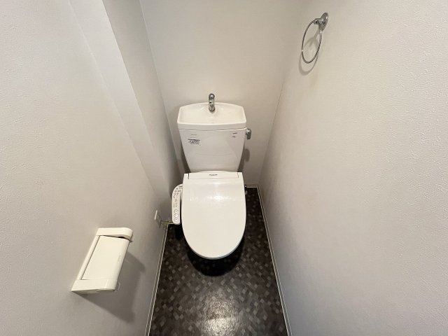トイレ　ゆったりとした空間のトイレです