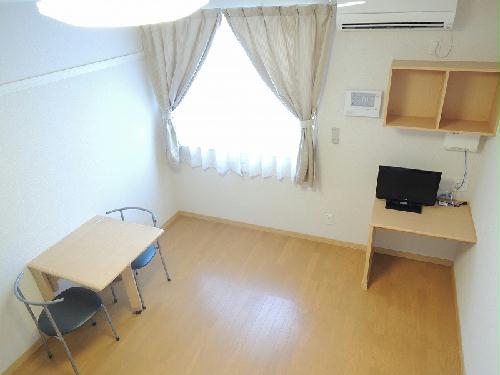 居室・リビング　広々としたお部屋です