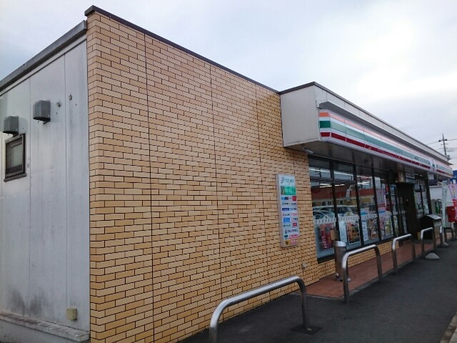コンビニ　セブンイレブン富岡バイパス店（コンビニ）まで650m