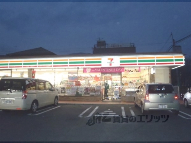 コンビニ　セブンイレブン大津唐崎２丁目店（コンビニ）まで700m