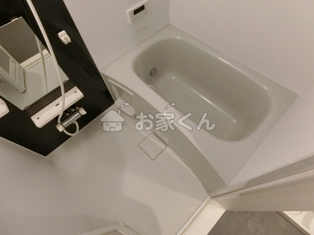 地下鉄海岸線 駒ケ林駅 徒歩9分 3階建 築9年の風呂写真
