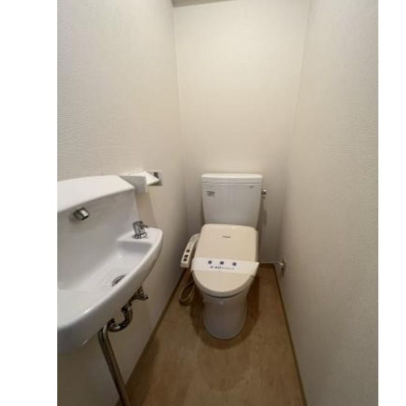 白金グレースマンションのトイレ写真