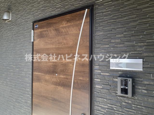 アンレーヴメゾンAの玄関写真
