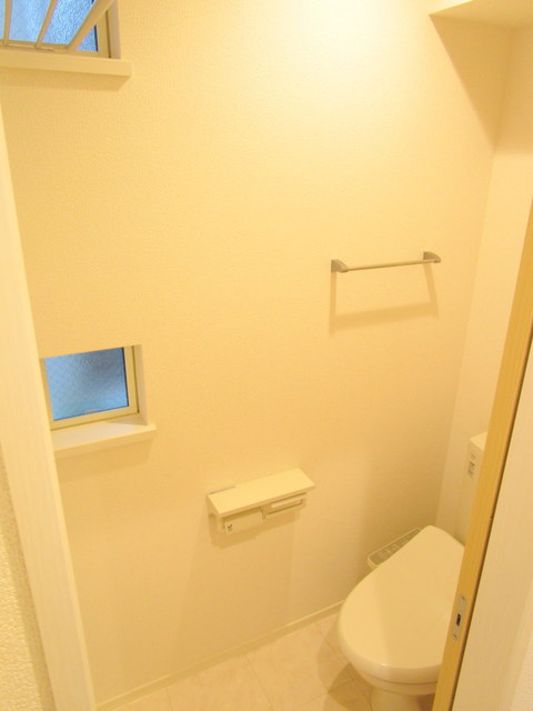 トイレ　トイレルーム
