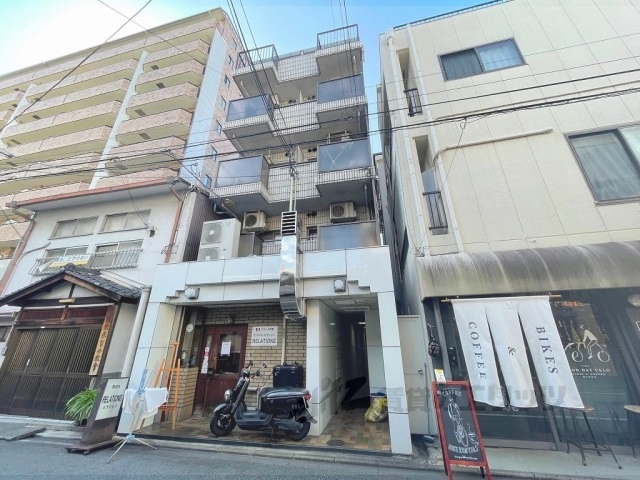 京都市中京区大阪材木町のマンションの建物外観