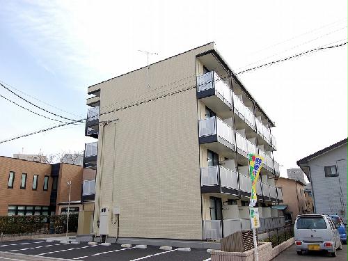 【レオパレスとねねっとの建物外観】