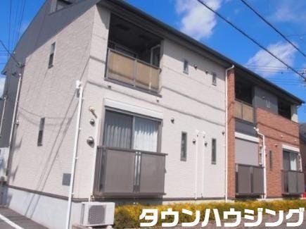 名古屋市中川区荒子町のアパートの建物外観