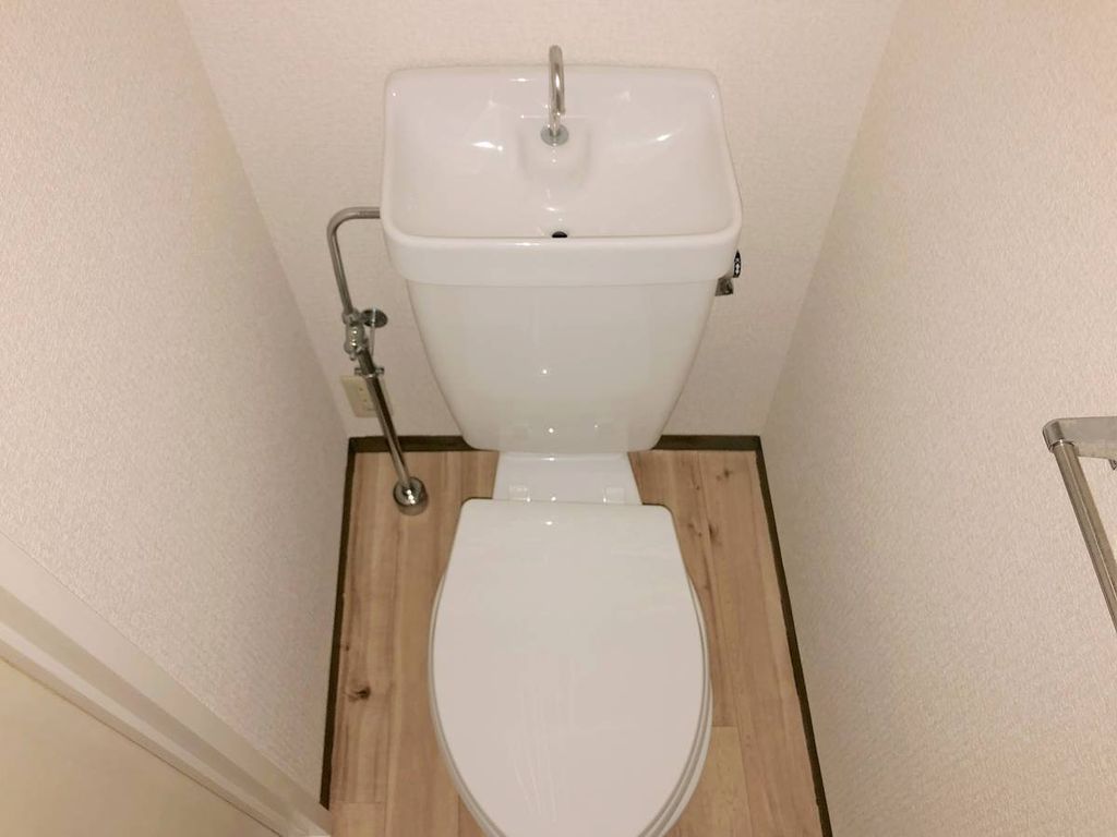 【鎌倉市手広のマンションのトイレ】