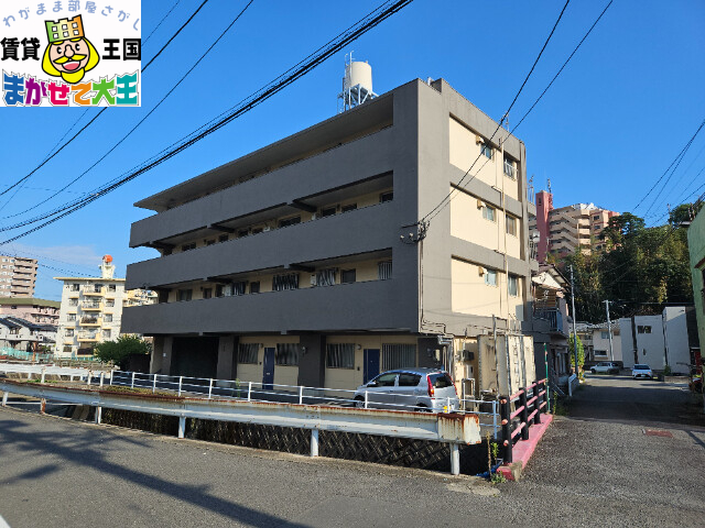 長崎市岩屋町のマンションの建物外観