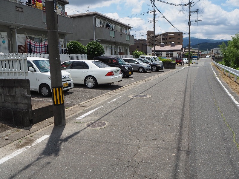 【シティハイムオレンジの駐車場】