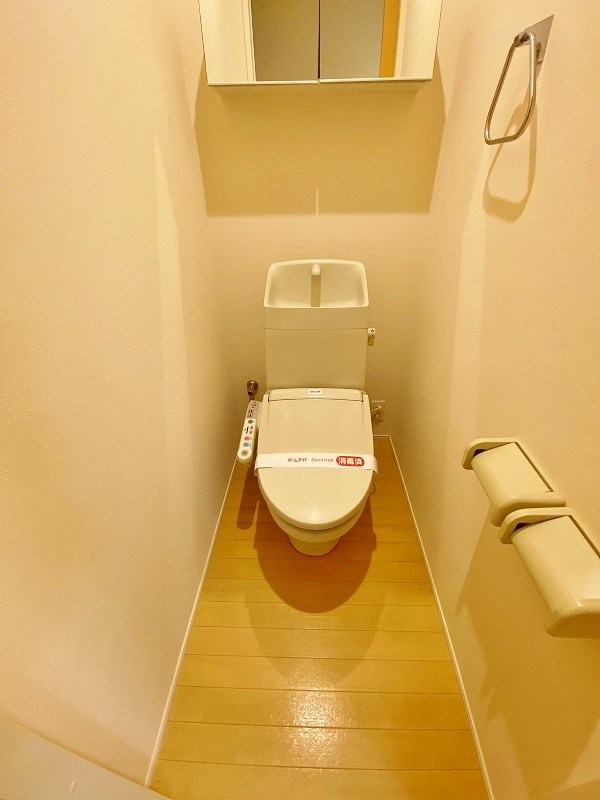 トイレ　★温水洗浄便座トイレ★