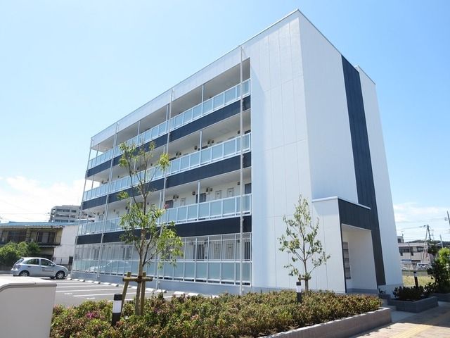 【稲城市矢野口のマンションの建物外観】