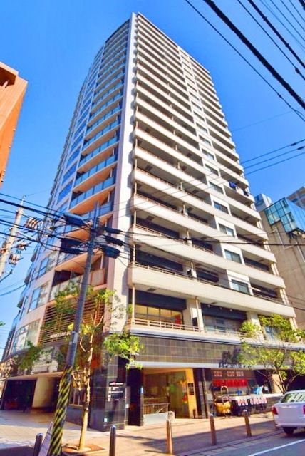 【福岡市中央区警固のマンションの建物外観】