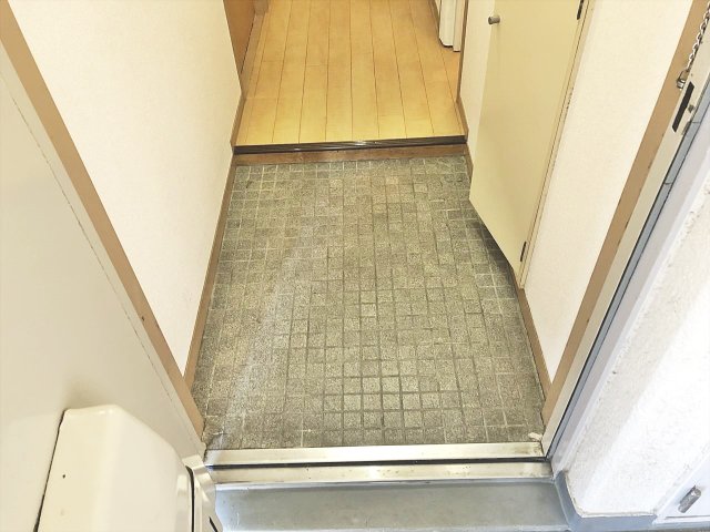 玄関　関谷ハイツ
