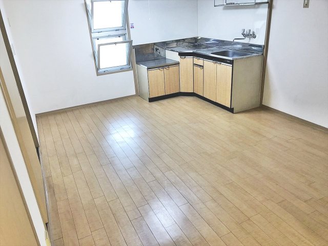 居室・リビング　関谷ハイツ