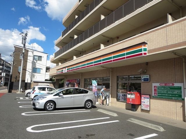 【川崎市多摩区長尾のアパートのコンビニ】