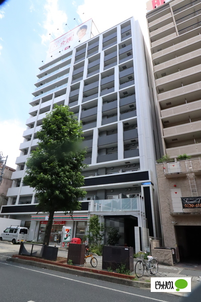 名古屋市東区泉のマンションの建物外観