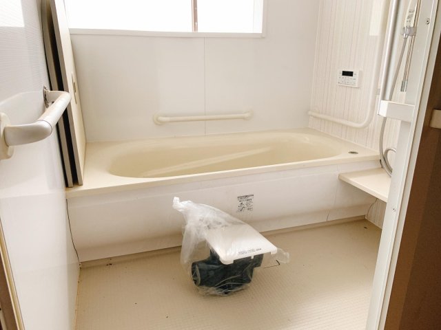 バス・シャワールーム　浴槽新しくしました！