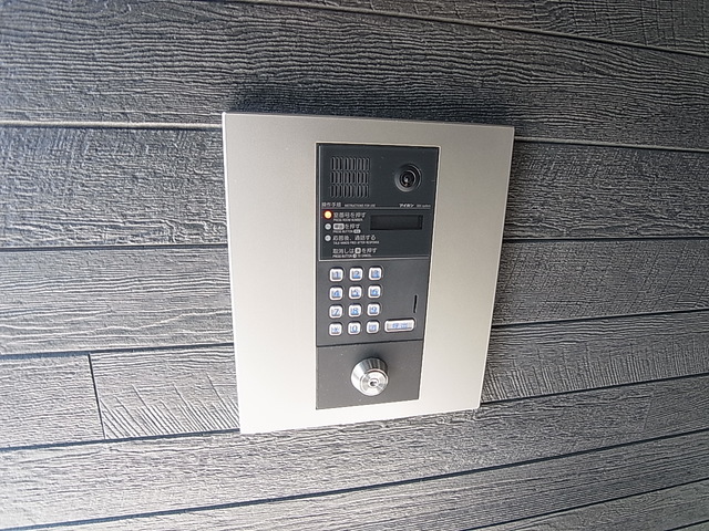 セキュリティ　ＴＶモニター連動のオートロック完備