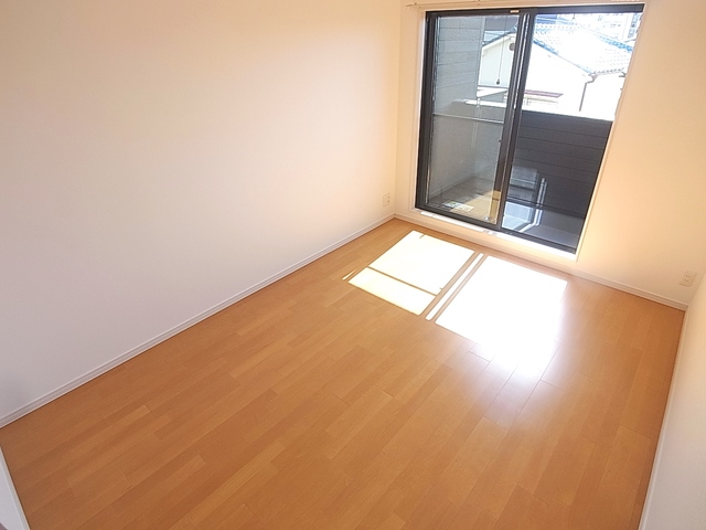 居室・リビング　開放感がある室内でとってもキレイです