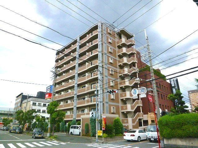 建物外観　鉄筋コンクリートの綺麗な外観です。