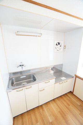 キッチン　※同物件・同タイプの写真です。