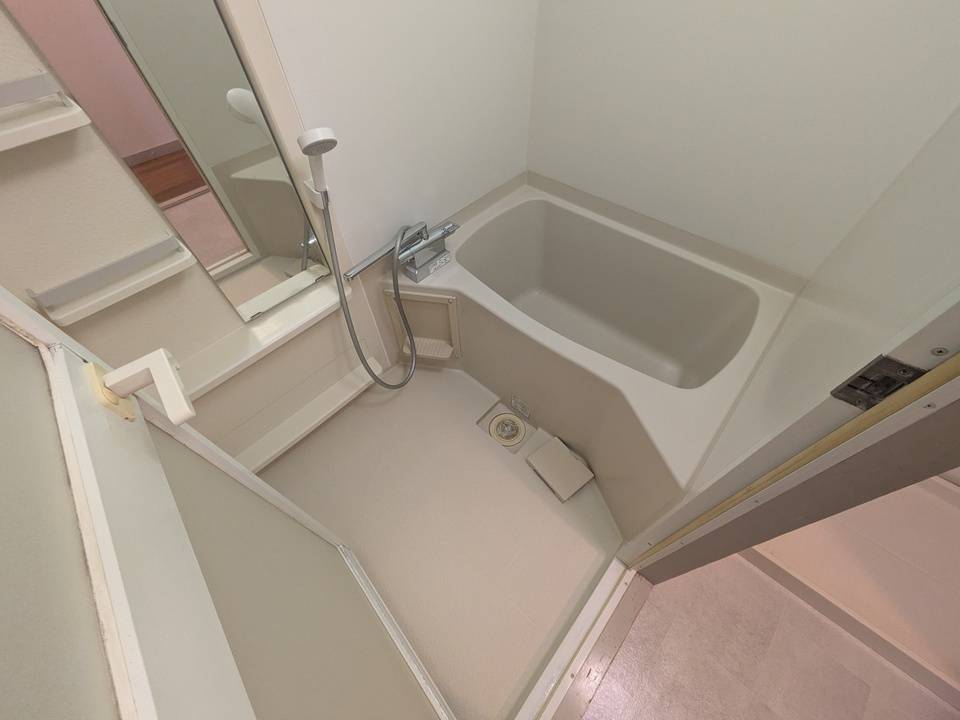 バス・シャワールーム　浴室