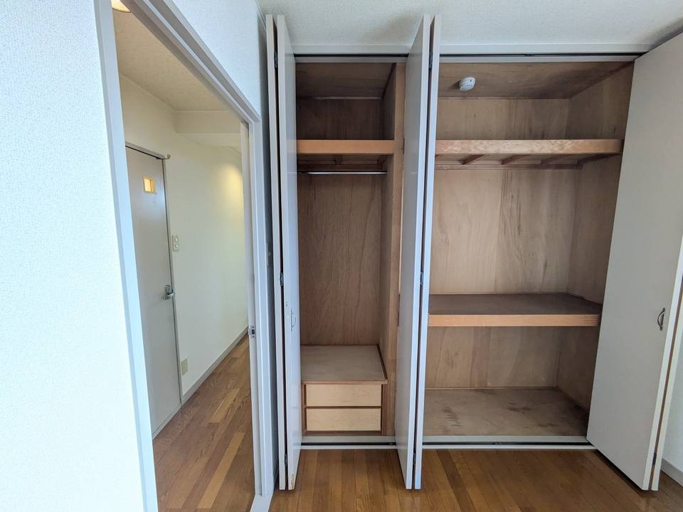 収納　クローゼット