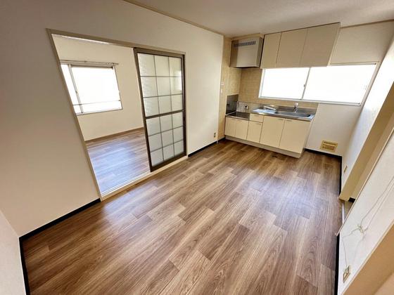 居室・リビング　※別部屋の写真です