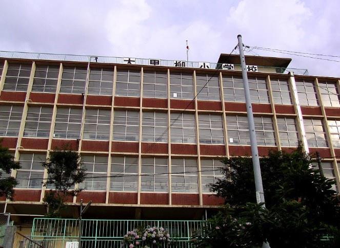小学校　北九州市立大里柳小学校（小学校）まで650m