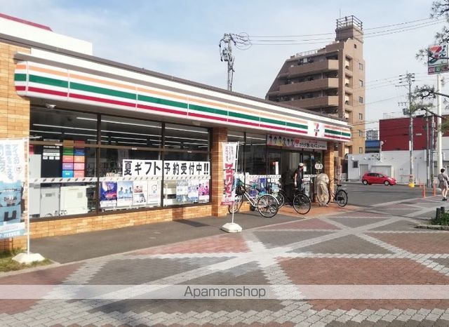 コンビニ　セブンイレブン（コンビニ）まで444m