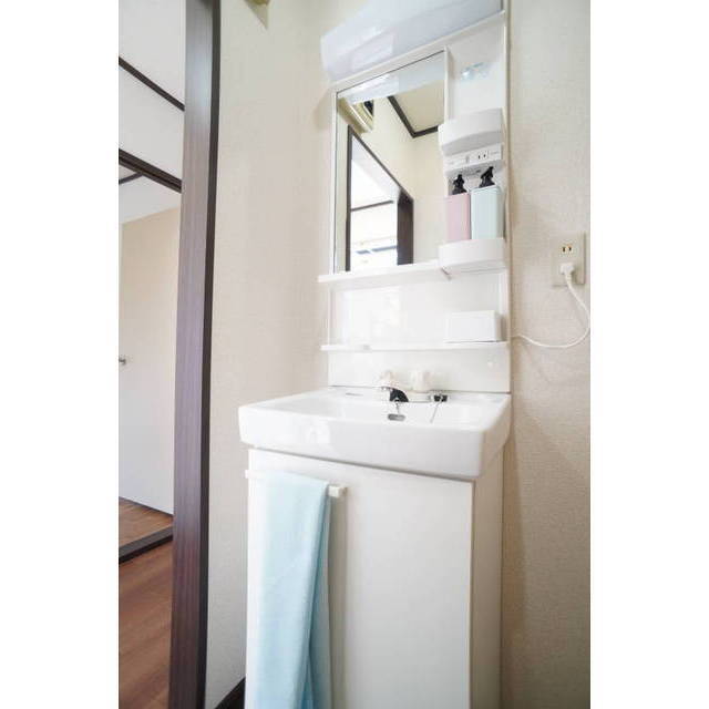 洗面設備　独立洗面化粧台で朝の身支度もバッチリ♪